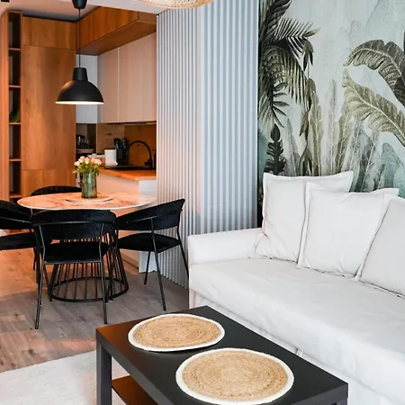 Apartment House Of Wave